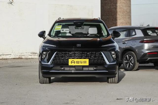 12月新款SUV重磅上市，科技重塑未來出行體驗