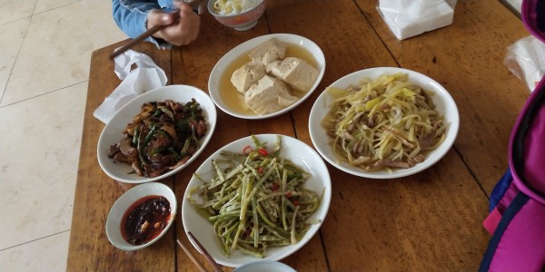 萬(wàn)家炊上市，機(jī)遇與挑戰(zhàn)并存的時(shí)刻