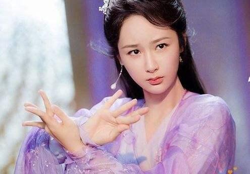 演員錦璇，星光璀璨，演繹無(wú)限魅力之路