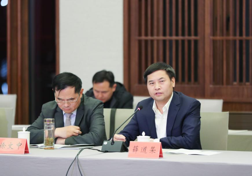 北京異地高考新規(guī)定下的獨(dú)特小巷探秘，遇見(jiàn)一家特色小店