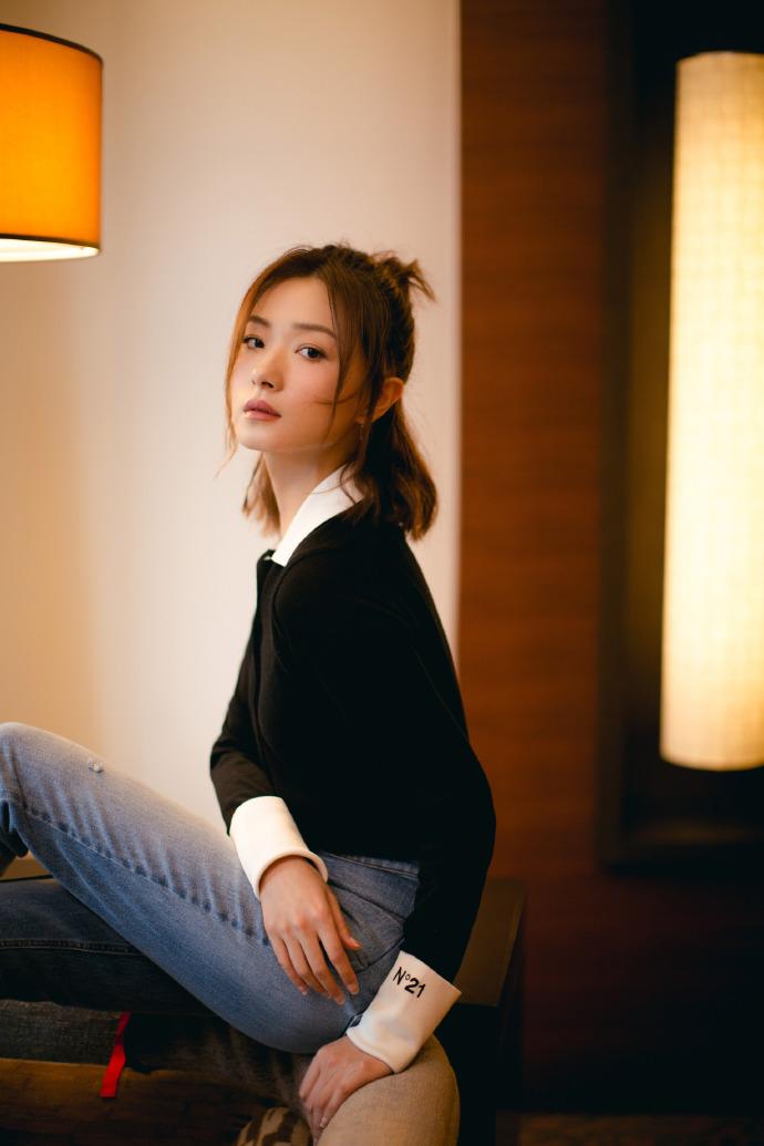 明星時尚秀，引領(lǐng)潮流的星光璀璨之夜