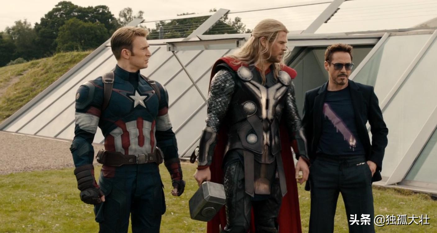 蝙蝠俠最新官方揭秘，日常趣事、情感紐帶全解析