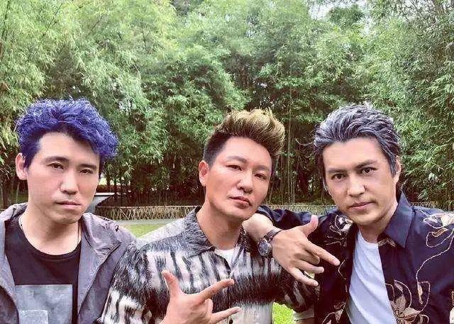 靳東新作發(fā)布，影視盛宴，魅力四溢！