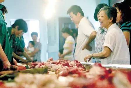 現(xiàn)代畜牧業(yè)發(fā)展多維度解析，肉農(nóng)資訊深度探討