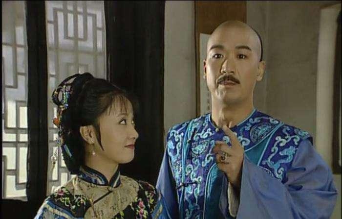 舞臺上的權(quán)力與藝術(shù)，皇帝演員的獨特魅力與交織之旅