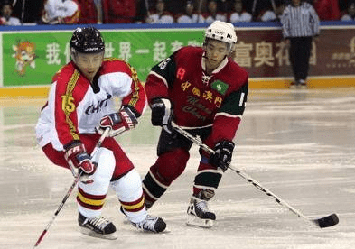 冰球比賽規(guī)則詳解，參與并理解這項運(yùn)動的指南