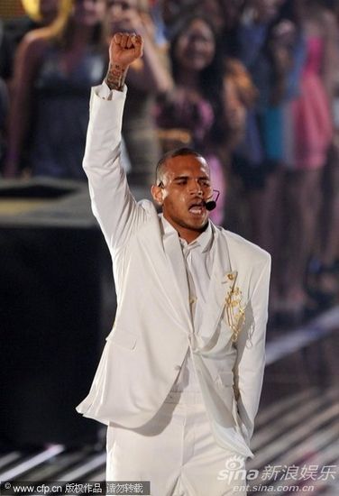 克里斯梅迪納比賽視頻，自然美景探險(xiǎn)與心靈平靜之旅