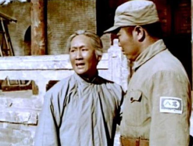 烈火中永生演員表，科技巨獻重塑視界，演繹英雄傳奇！