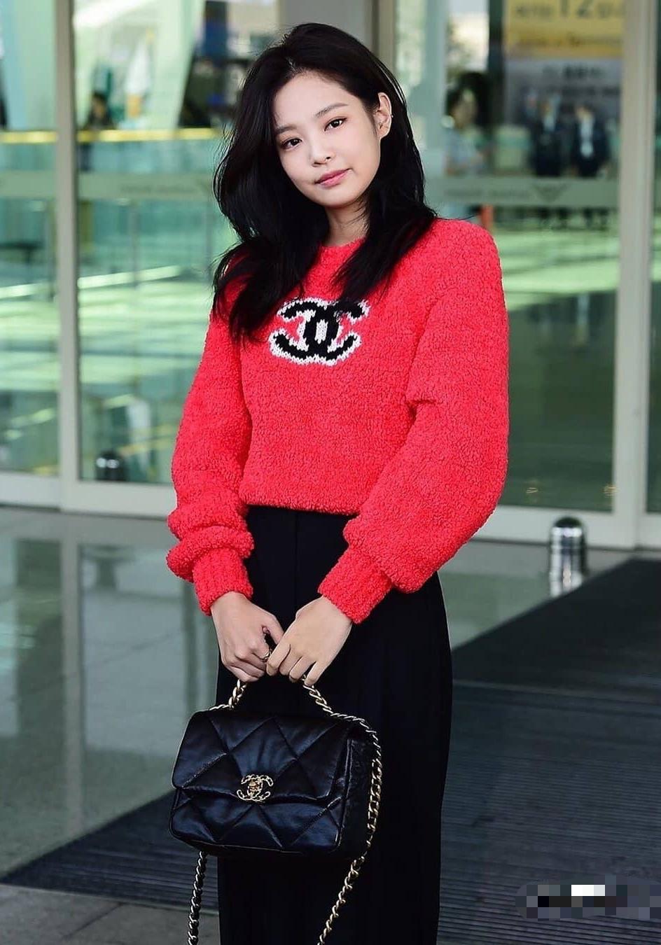 香奈兒最新款包包，科技與時(shí)尚的完美融合重塑生活品質(zhì)風(fēng)尚