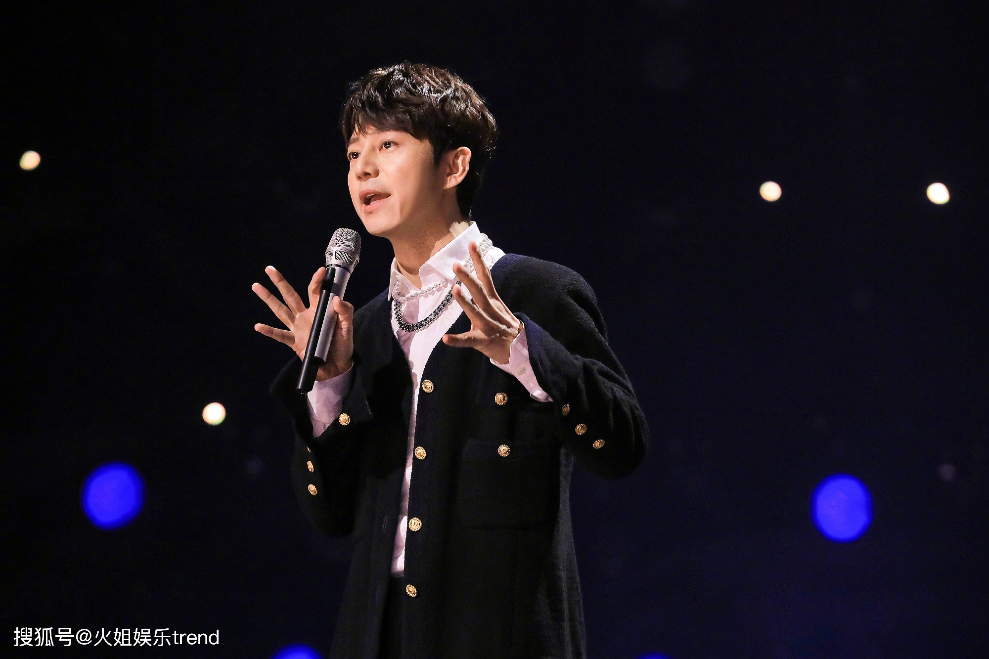 明星專輯在哪里買,明星專輯哪里買？探尋小巷深處的音樂(lè)寶藏小店