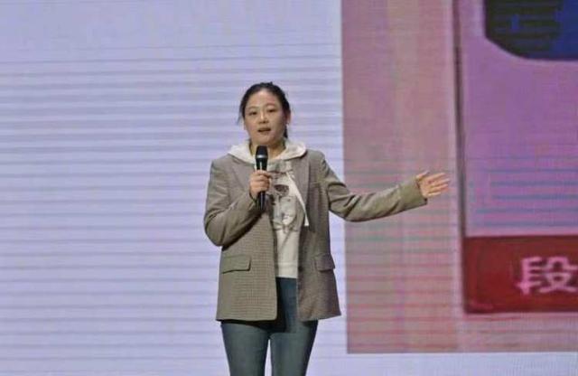 電視臺記者，捕捉生活瞬間，傳遞真實(shí)力量