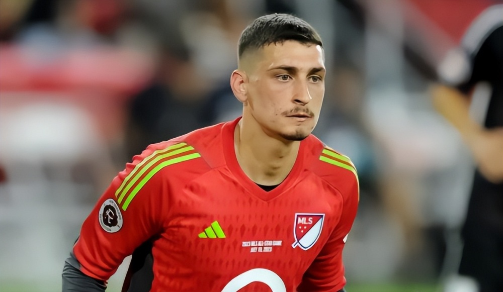 曼聯(lián)轉(zhuǎn)會(huì)動(dòng)態(tài)速遞，全面指南與最新轉(zhuǎn)會(huì)動(dòng)態(tài)詳解