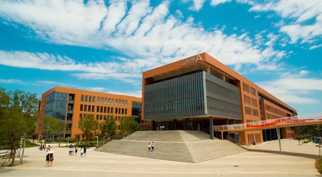 鳳凰傳媒股票行情，逆風翱翔，股海航程成就夢想之旅