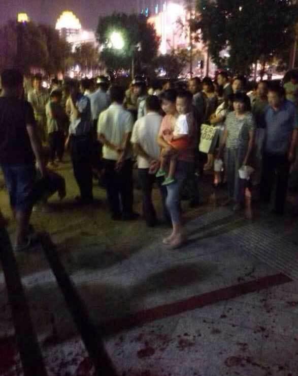 最新砍人事件視頻引發(fā)社會關(guān)注與公眾討論熱點(diǎn)