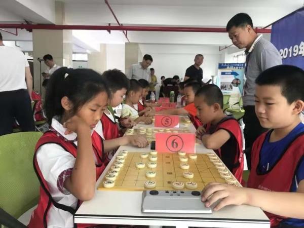 棋牌比賽之旅，探索自然美景，尋找內(nèi)心平靜的獨(dú)特體驗(yàn)