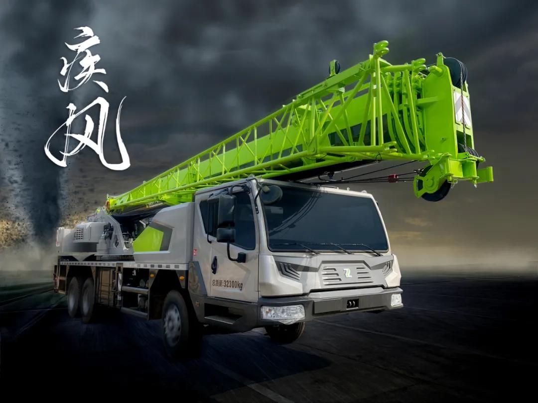 中聯(lián)最新25噸吊車圖片展示，與自然美景的邂逅之旅