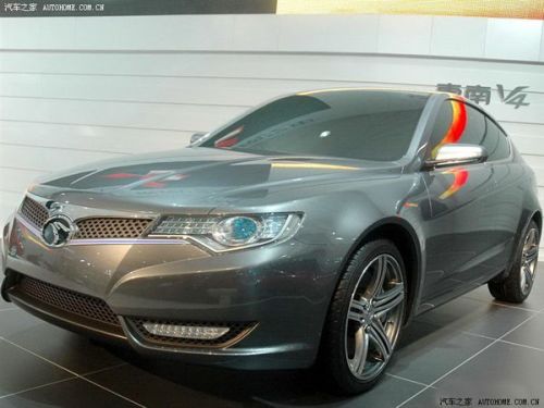 東南V4的神秘面紗揭曉，上市時(shí)間預(yù)測(cè)與小巷深處的獨(dú)特小店探索