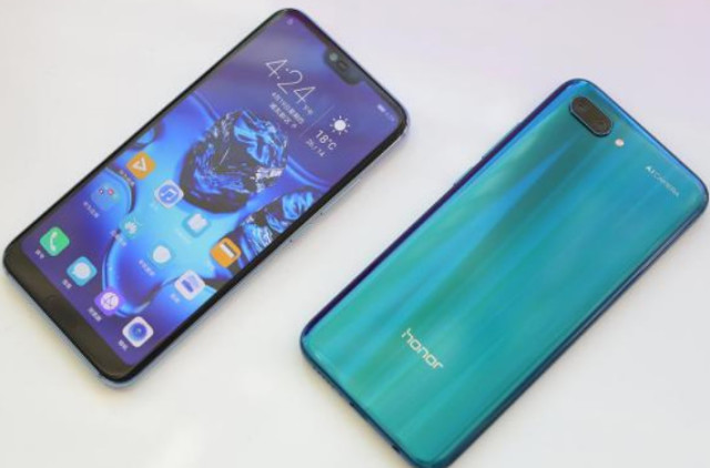 榮耀10上市價格揭秘，自然美景下的旅行邀請