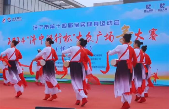 濟(jì)寧廣場舞大賽精彩瞬間，舞動(dòng)中的自信與成就，鼓舞人心的勵(lì)志之旅錄像回顧