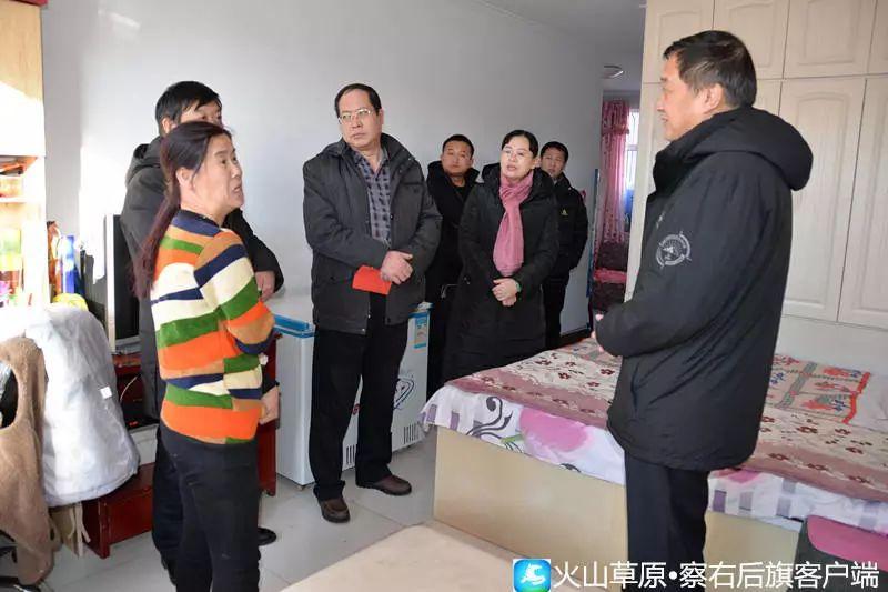 旭仁花，演技璀璨，星光熠熠的影視之星