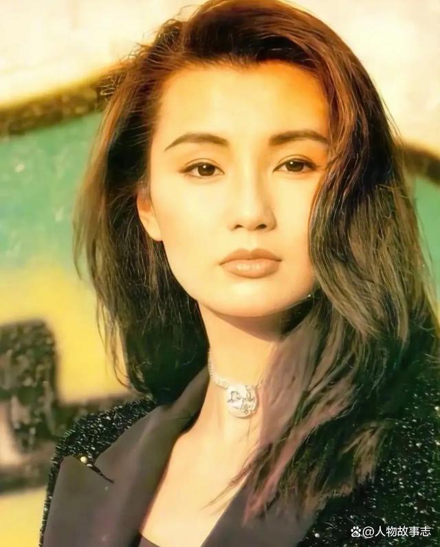 港澳女明星的獨(dú)特小巷之旅，繁華背后的隱秘小店揭秘