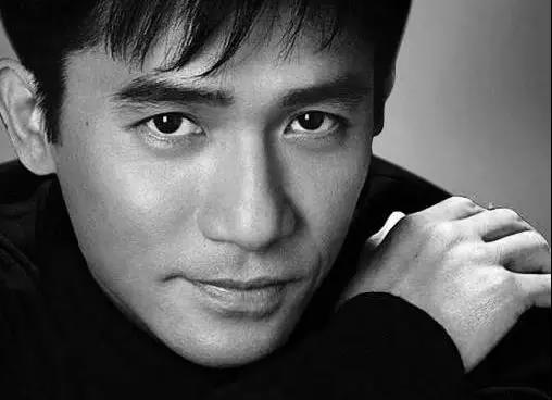 自閉明星，星光下的堅(jiān)韌成長(zhǎng)之路