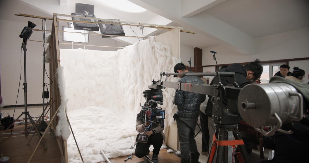 科技重塑影像之夢(mèng)，電影創(chuàng)作的未來(lái)無(wú)限可能體驗(yàn)