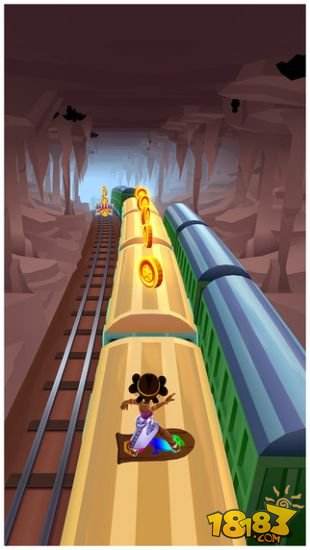 科技與激情的完美結(jié)合，最新版地鐵跑酷破解版體驗分享