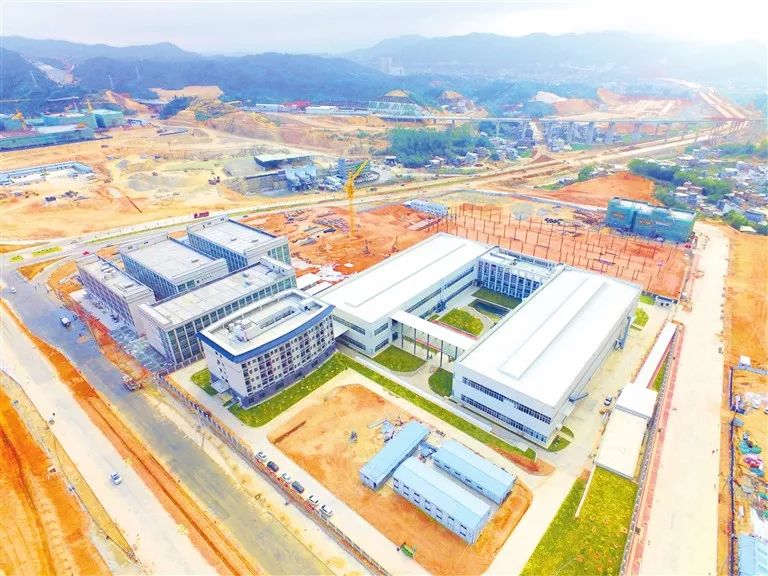 萬年工業(yè)園最新招聘熱潮與巷弄深處的特色小店探秘！