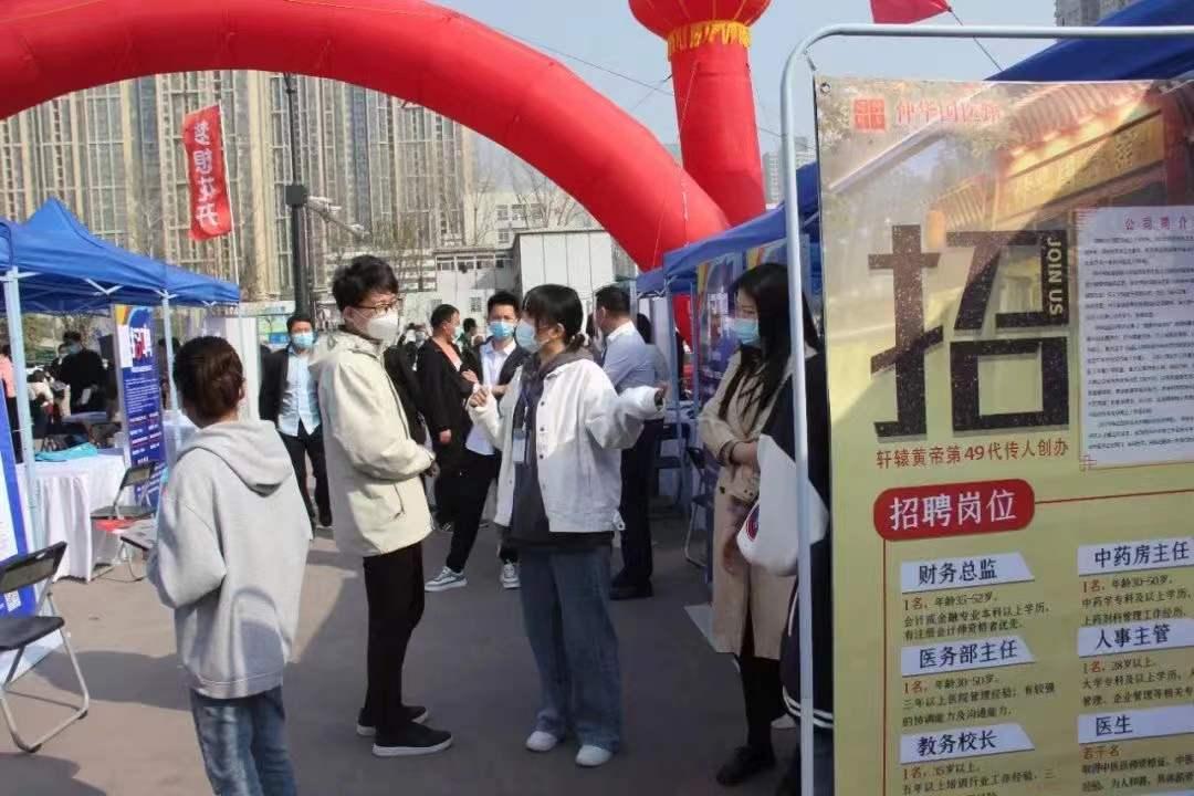 鄭州人才網(wǎng)最新招聘會(huì)，巷弄深處的人才盛宴與獨(dú)特小店奇遇招募活動(dòng)