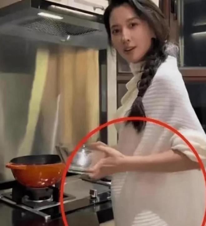 汪峰與章子怡小巷深處的最新驚喜發(fā)現(xiàn)。