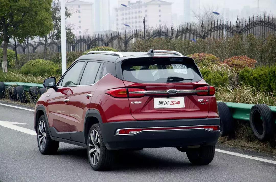 探索小巷深處的獨(dú)特風(fēng)情，遇見最新版2.02下載的特色小店