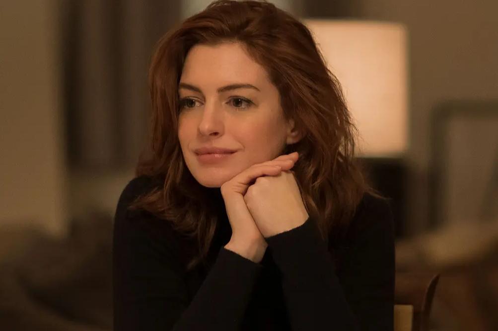 『2025中長(zhǎng)發(fā)最新發(fā)型女，時(shí)尚趨勢(shì)與造型指南大揭秘』