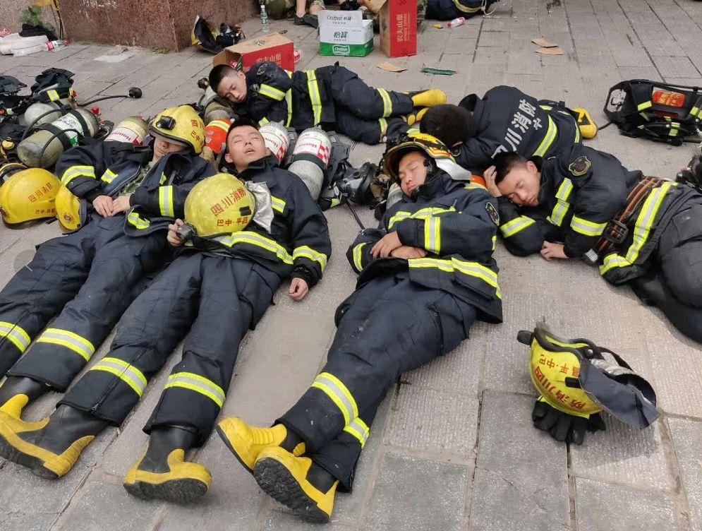 四川達(dá)州鋼鐵的日常溫情與鋼鐵友情的陪伴故事