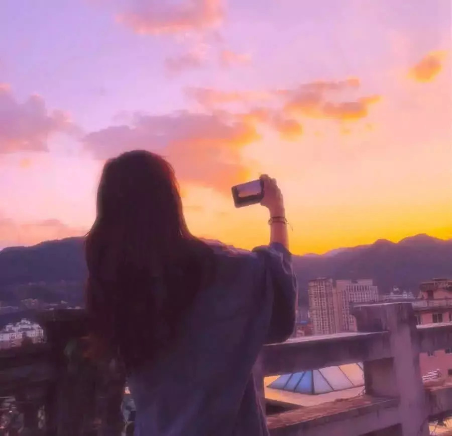 情侶頭像最新精選，小巷的秘密寶藏與特色小店的魅力探尋