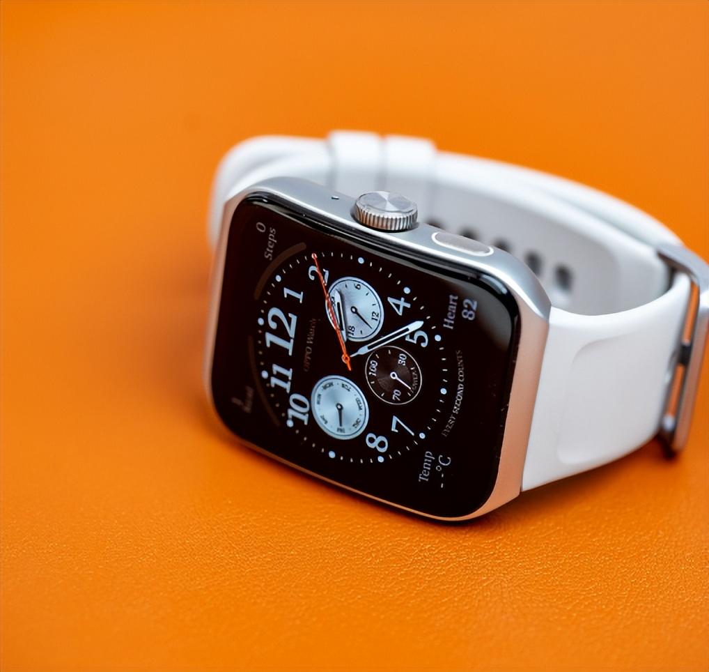 OPPO最新款手機(jī)，心動(dòng)之選！??