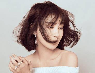 李菲兒科技新品引領(lǐng)智能生活新潮流，最新消息閃耀登場