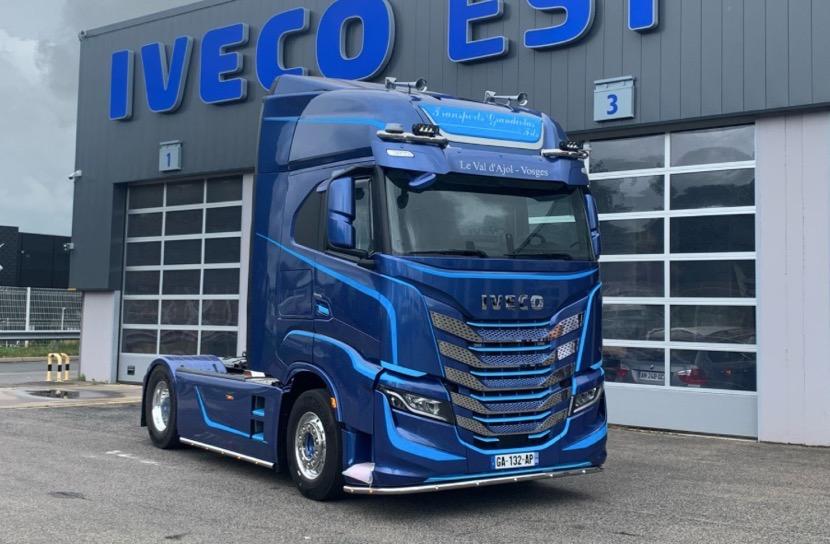 科技巨擘重塑未來貨運(yùn)體驗(yàn)，最新重卡引領(lǐng)風(fēng)潮