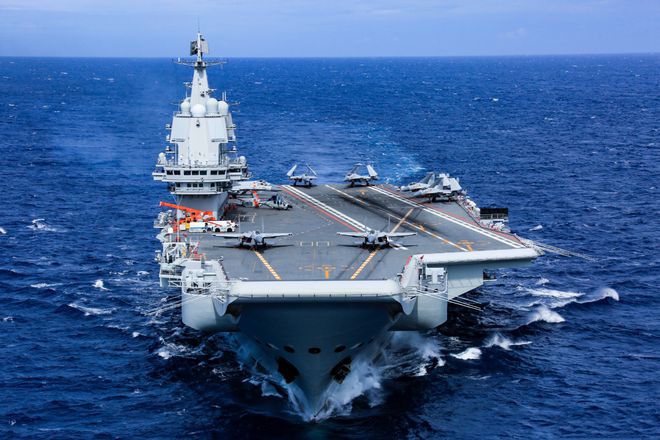 中國(guó)最新航空母艦，未來(lái)海疆的堅(jiān)實(shí)守護(hù)者