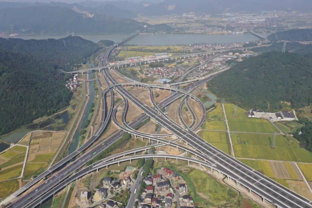 廣大復(fù)線啟程，自然美景的治愈之旅探索最新動(dòng)態(tài)