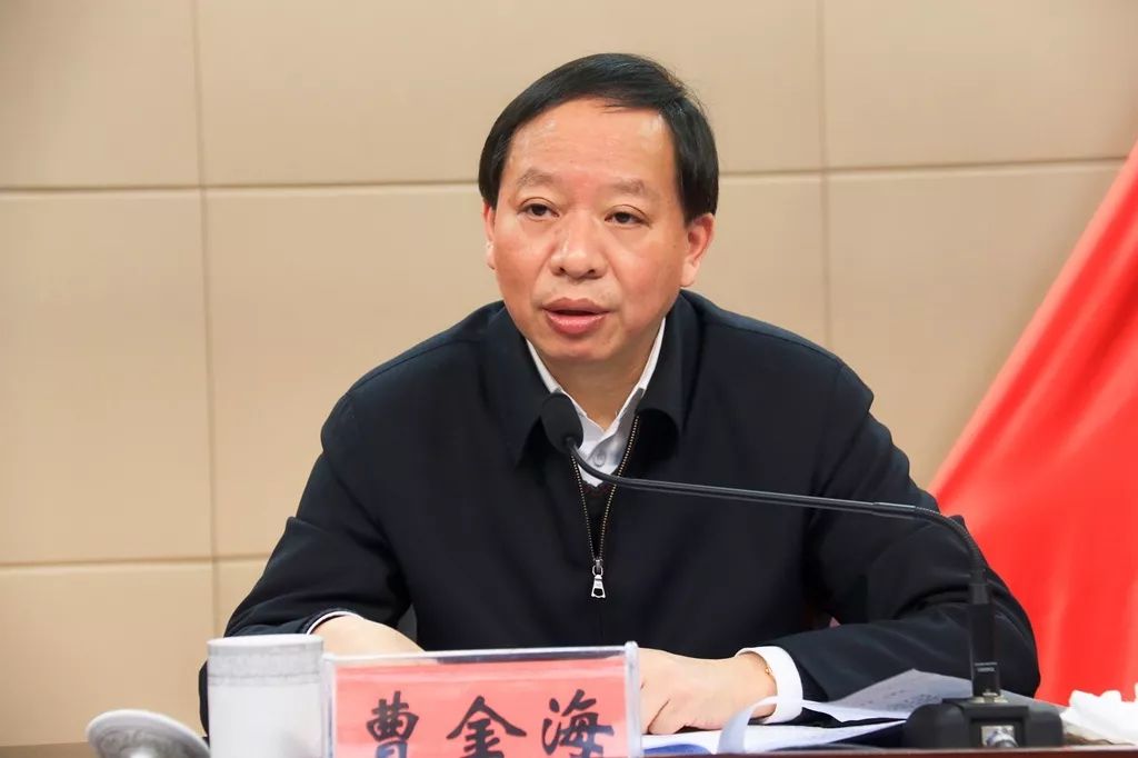 吳輝最新動態(tài)，學習之光，自信與成就的力量展現(xiàn)風采