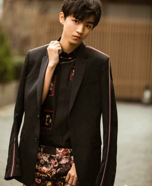 王俊凱最新頭像圖片，學(xué)習(xí)力量與自信的成就展現(xiàn)新風(fēng)采