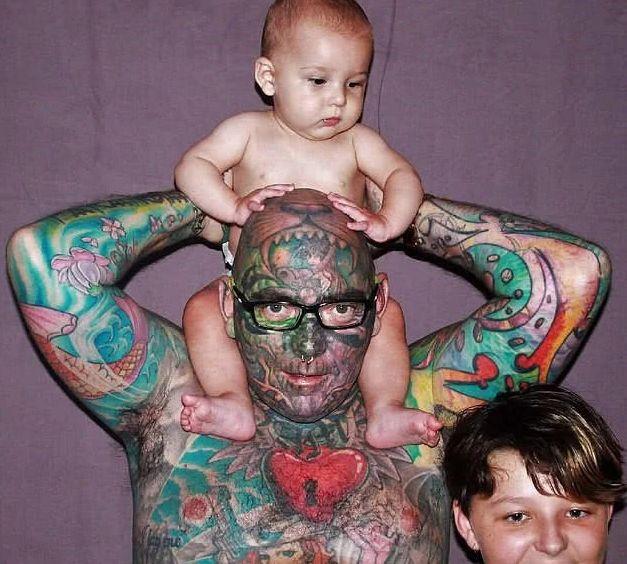 托尼克羅斯紋身新照，展現(xiàn)變化、學(xué)習(xí)與自信的力量之旅