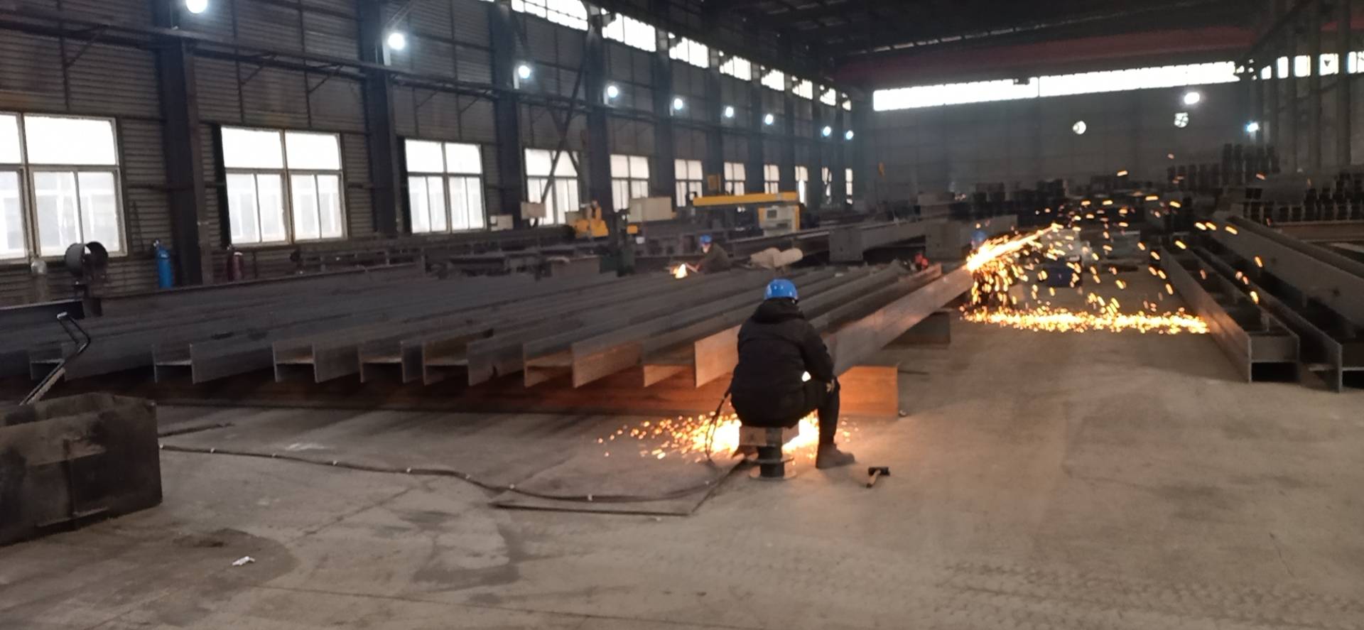 鞍山天車工最新招聘及應(yīng)聘指南，掌握天車技能，輕松應(yīng)對挑戰(zhàn)