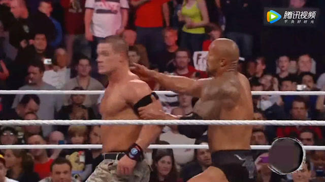 WWE巨星巨石強森的賽場日常，友情、汗水與榮耀的最新比賽