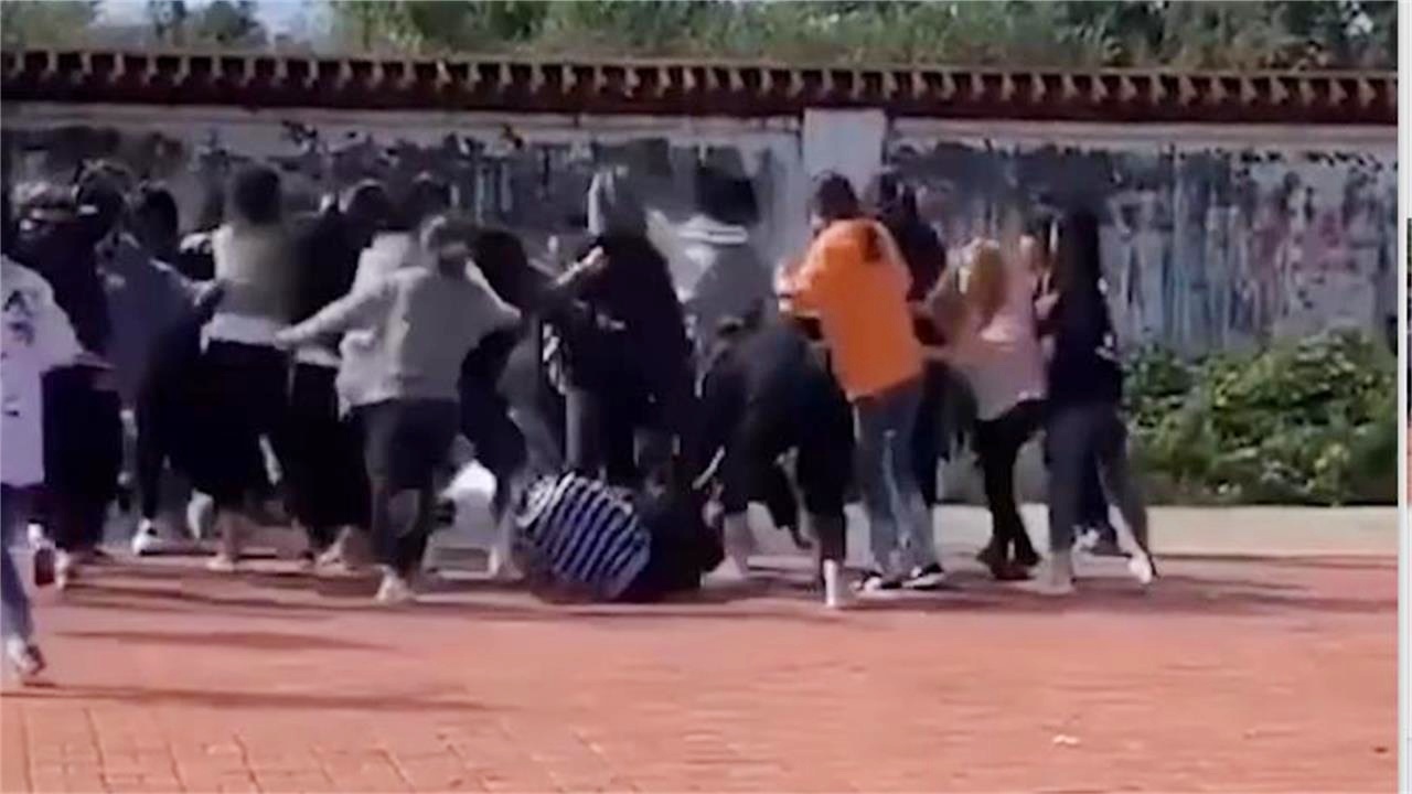 綏化貼吧熱議群架事件，學(xué)習(xí)改變命運(yùn)，自信引領(lǐng)未來(lái)背后的力量