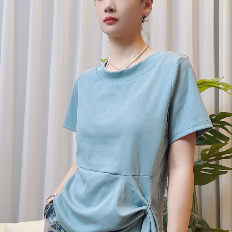 自信與成就感的時尚之旅，探索2025最新款夏裝風采